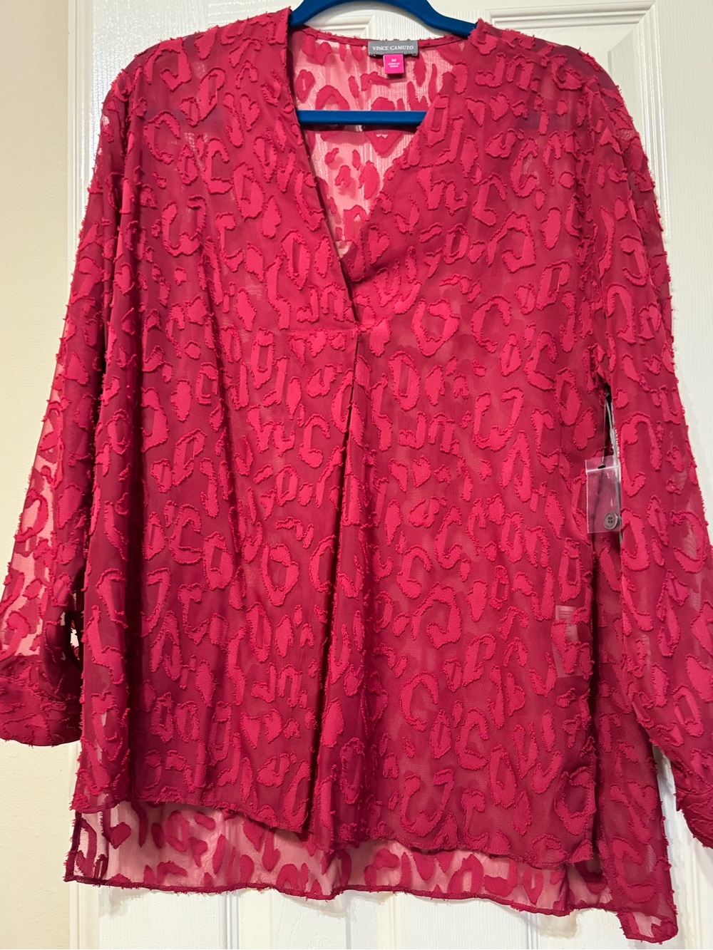 Vince Camuto Red Textured Leopard Blouse